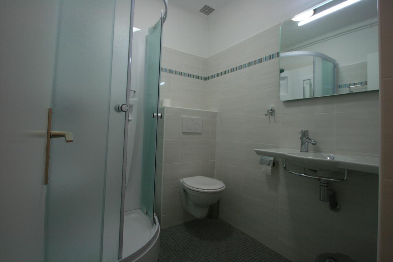 Auberge Du Cabestan Hotel Одиерн Екстериор снимка