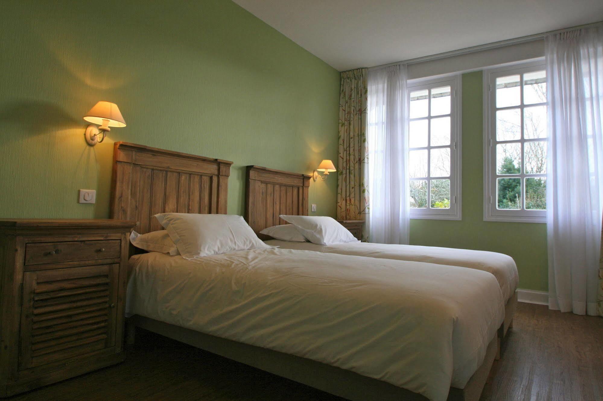Auberge Du Cabestan Hotel Одиерн Екстериор снимка