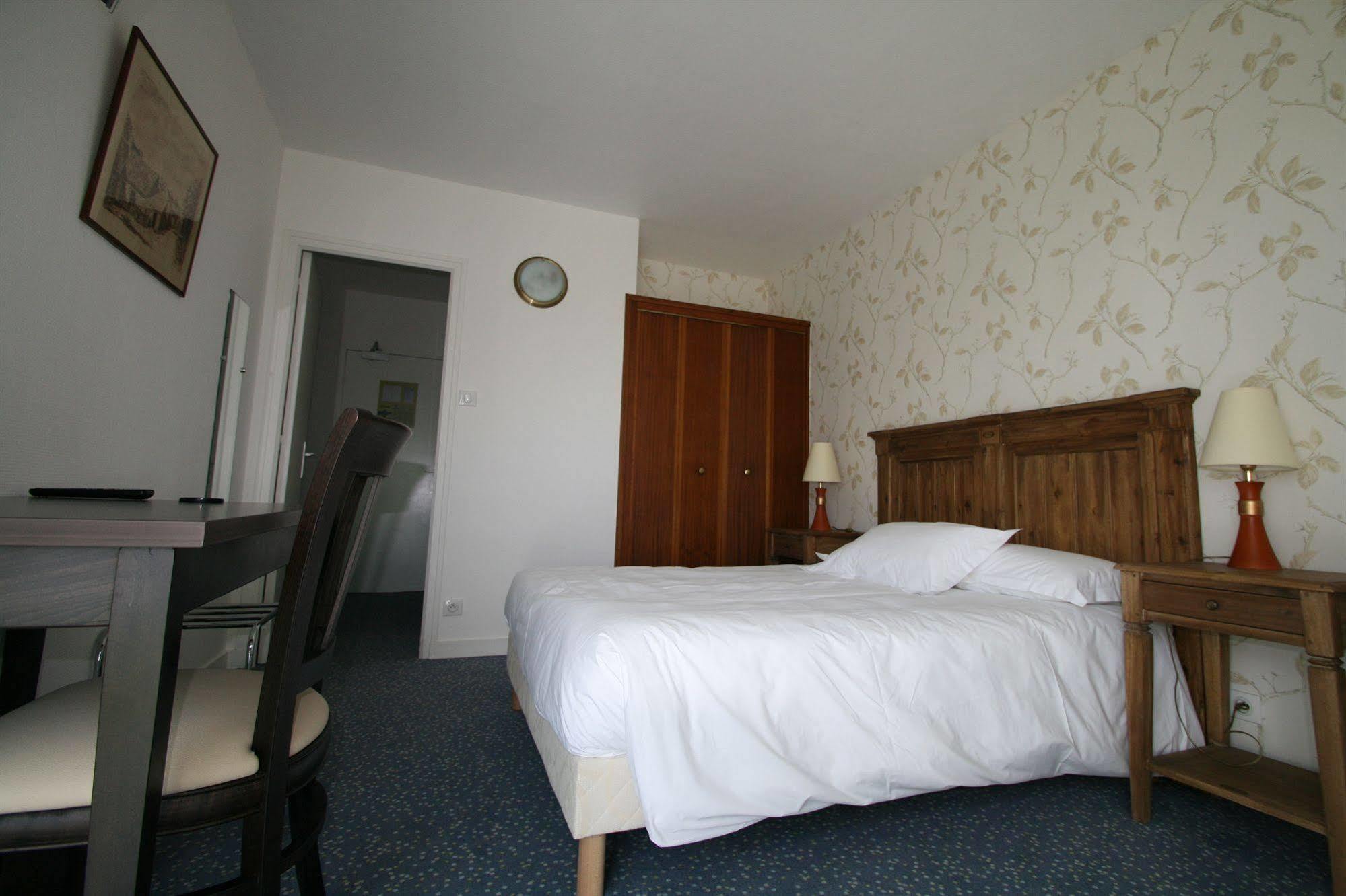 Auberge Du Cabestan Hotel Одиерн Екстериор снимка